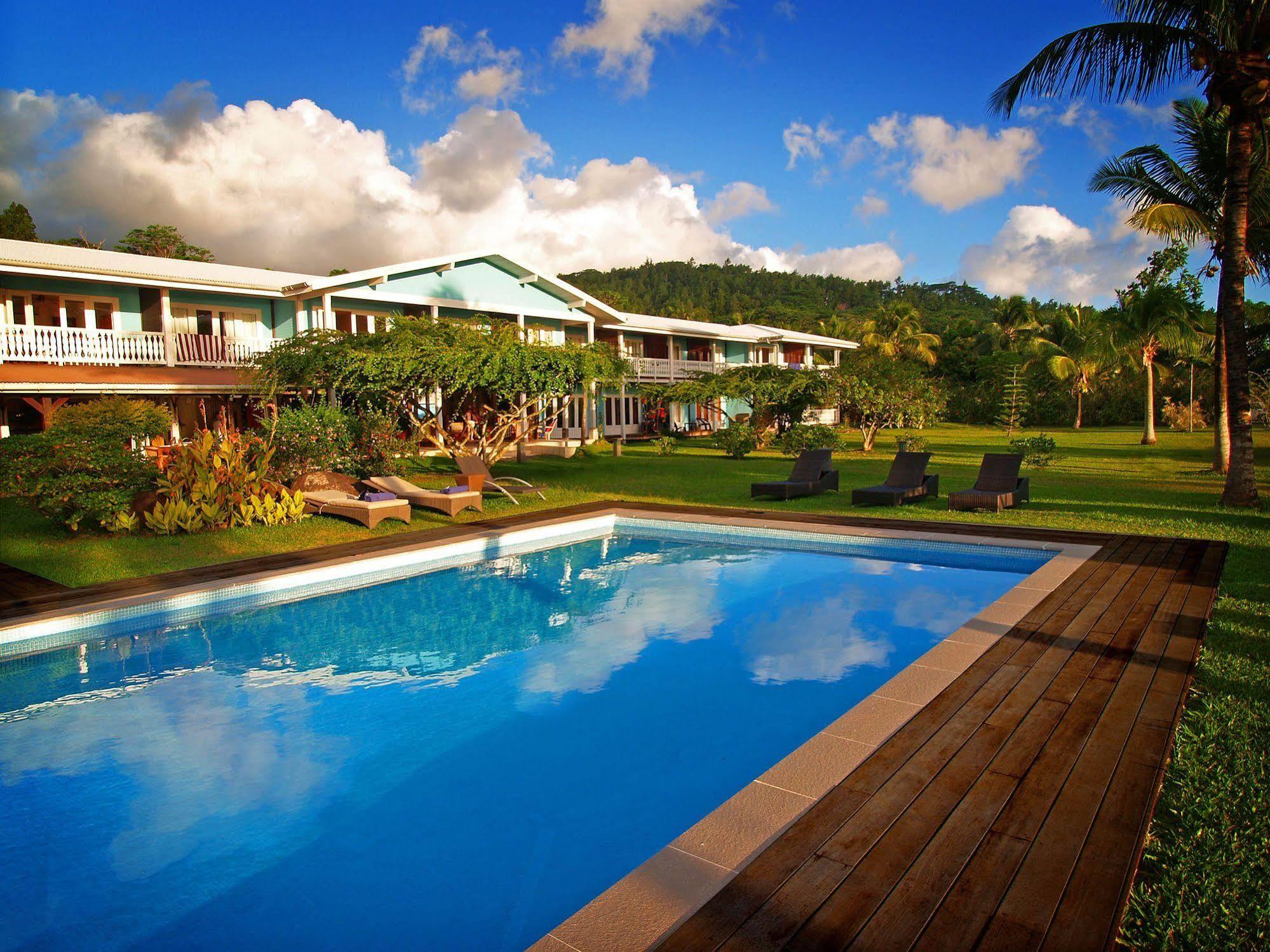 Raiatea Lodge Hotel Утуроа Экстерьер фото